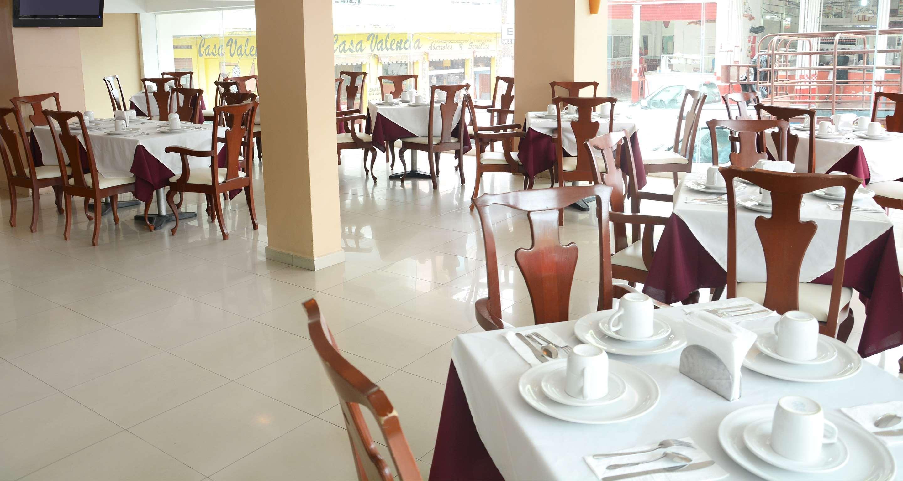 Hotel Gran Minatitlan Plaza Экстерьер фото